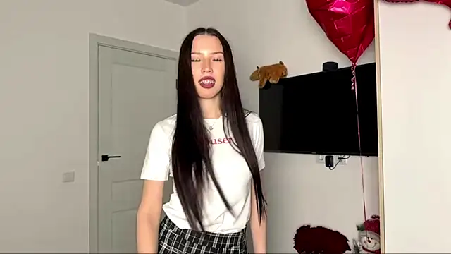 Snapshot of PalmiraJaussen chatting on 3, 4, 2026 PalmiraJaussen online show from 3, 4, 2026