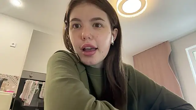 Meryblanks online show from 10, 4, 2026