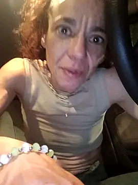 Snapshot of vanisofy86 chatting on 5, 4, 2026 vanisofy86 online show from 5, 4, 2026