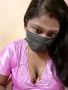 Romantic Woman online show from 13, 4, 2026