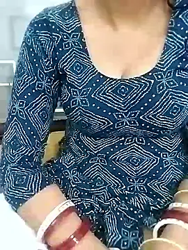 Snapshot of Alisha-sexy chatting on 10, 4, 2026 Alisha-sexy online show from 10, 4, 2026