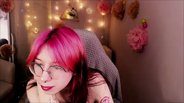Snapshot of Alice_Nyx chatting on 16, 4, 2026 Alice Nyx online show from 16, 4, 2026