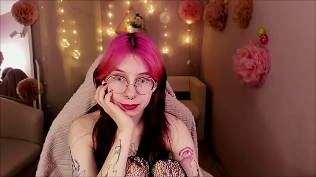Snapshot of Alice_Nyx chatting on 17, 4, 2026 Alice Nyx online show from 17, 4, 2026