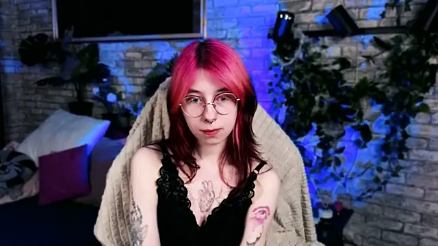 Snapshot of Alice_Nyx chatting on 22, 4, 2026 Alice Nyx online show from 22, 4, 2026