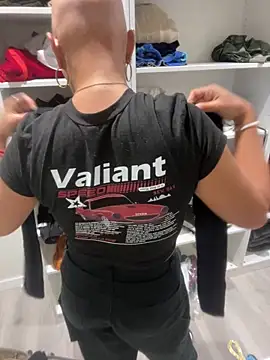 Snapshot of zensorial chatting on 8, 4, 2026 zensorial online show from 8, 4, 2026