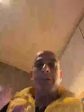 Snapshot of tubeton chatting on 6, 5, 2026 tubeton online show from 6, 5, 2026