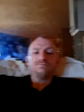 Snapshot of travisrwade chatting on 18, 5, 2026 travisrwade online show from 18, 5, 2026