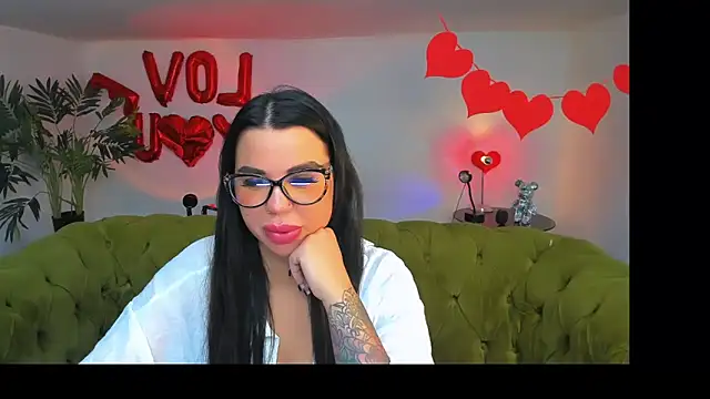 Snapshot of Salty__Queen chatting on 7, 4, 2026 Salty Queen online show from 7, 4, 2026