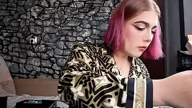 Snapshot of E_thie chatting on 19, 4, 2026 E thie online show from 19, 4, 2026