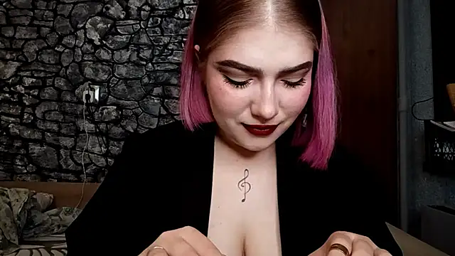 Snapshot of E_thie chatting on 20, 4, 2026 E thie online show from 20, 4, 2026