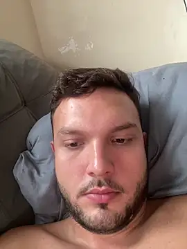 Snapshot of FernandoFloripa11 chatting on 5, 4, 2026 FernandoFloripa11 online show from 5, 4, 2026