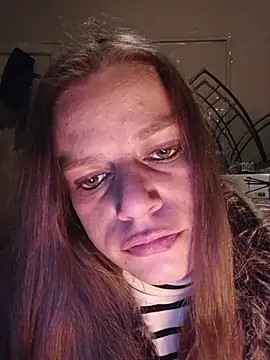 Snapshot of Skymadison6 chatting on 4, 6, 2026 Skymadison6 online show from 4, 6, 2026