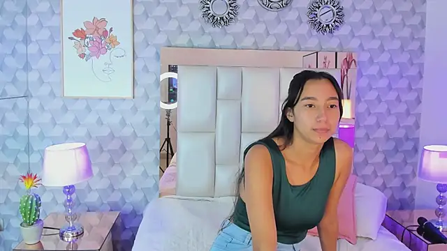 Amber Ashfang online show from 24, 4, 2026