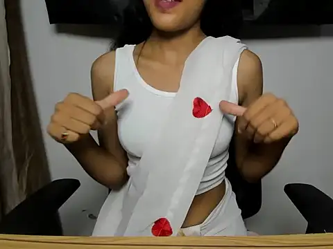Shanaya xo online show from 21, 6, 2026