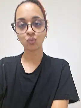 anna squirtz online show from 6, 4, 2026