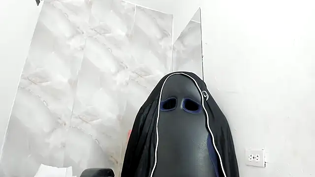 EllyBloom online show from 11, 7, 2026