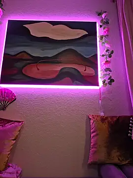 ItsAuroraBorealis online show from 12, 6, 2026