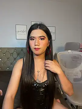 Snapshot of JassmineLove chatting on 4, 6, 2026 JassmineLove online show from 4, 6, 2026