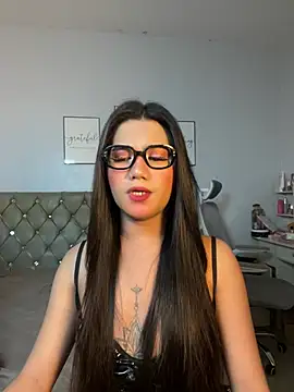 Snapshot of JassmineLove chatting on 6, 7, 2026 JassmineLove online show from 6, 7, 2026