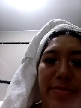 Snapshot of BlancaNievesxxo chatting on 8, 4, 2026 BlancaNievesxxo online show from 8, 4, 2026