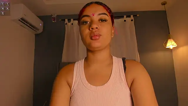 Snapshot of sweetkimmie_ chatting on 19, 4, 2026 sweetkimmie online show from 19, 4, 2026