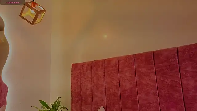 Snapshot of sweetkimmie_ chatting on 29, 4, 2026 sweetkimmie online show from 29, 4, 2026