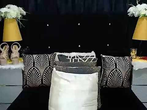 Snapshot of tswildboobsxx chatting on 18, 12, 2024 tswildboobsxx online show from 18, 12, 2024