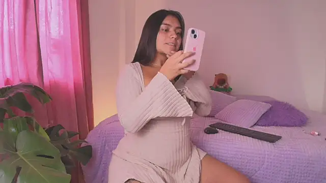Addela  online show from 20, 4, 2026