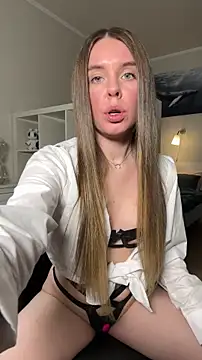 alicemodel online show from 9, 4, 2026