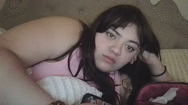 Snapshot of viennaavisabella chatting on 6, 4, 2026 viennaavisabella online show from 6, 4, 2026