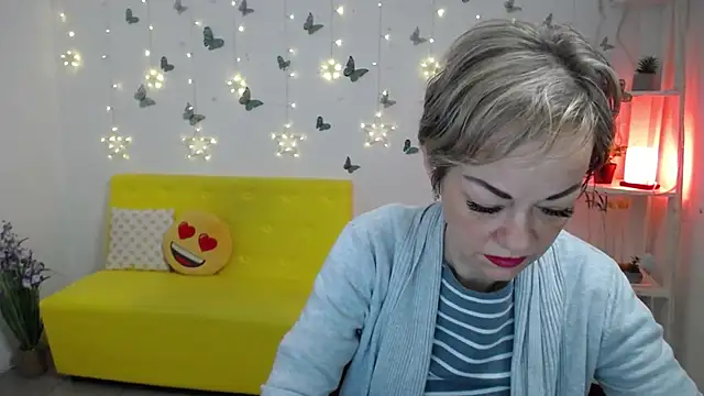 NikaMayu online show from 8, 5, 2026