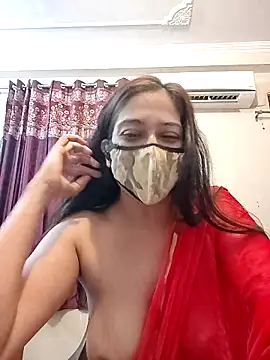 Snapshot of Aliyaa_bhat chatting on 19, 5, 2026 Aliyaa bhat online show from 19, 5, 2026