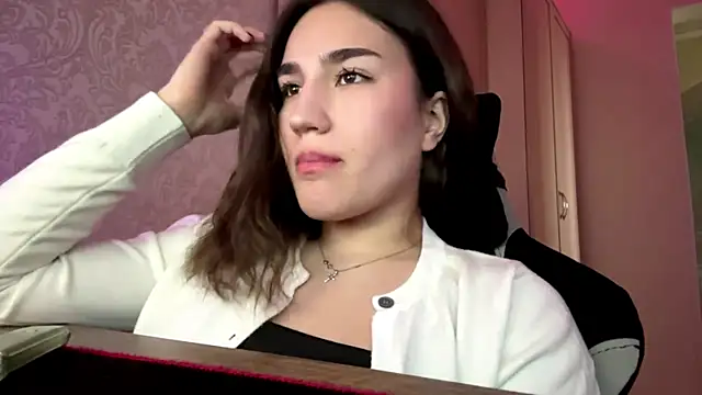 Snapshot of Mary_Nitherson chatting on 11, 4, 2026 Mary Nitherson online show from 11, 4, 2026