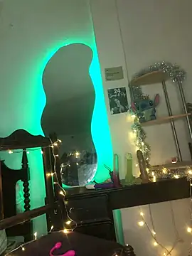 Snapshot of GeordiNovaX chatting on 8, 4, 2026 GeordiNovaX online show from 8, 4, 2026