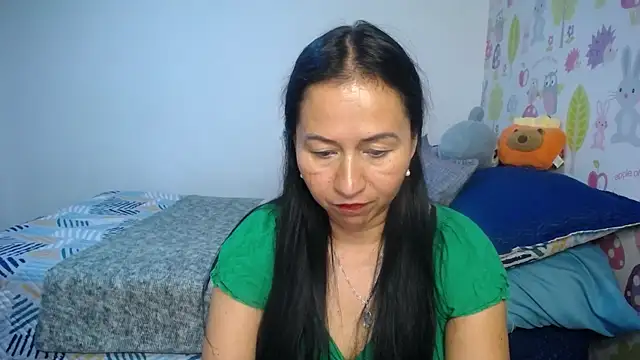 Snapshot of Tyna_b chatting on 1, 7, 2026 Tyna b online show from 1, 7, 2026