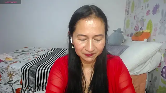 Snapshot of Tyna_b chatting on 17, 7, 2026 Tyna b online show from 17, 7, 2026