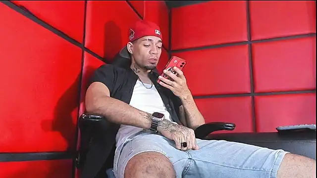 Snapshot of Daniel_huge22 chatting on 20, 5, 2026 Daniel huge22 online show from 20, 5, 2026