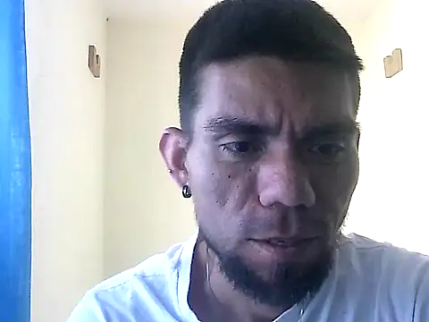 Snapshot of thomas2wood chatting on 3, 6, 2026 thomas2wood online show from 3, 6, 2026