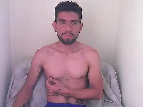 Snapshot of thomas2wood chatting on 5, 7, 2026 thomas2wood online show from 5, 7, 2026