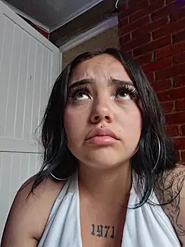 Snapshot of Kitty_79 chatting on 9, 4, 2026 Kitty 79 online show from 9, 4, 2026