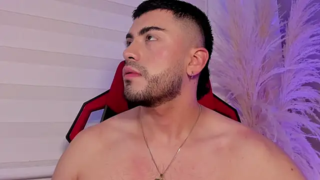 Snapshot of Alexander_Diazz chatting on 19, 5, 2026 Alexander Diazz online show from 19, 5, 2026