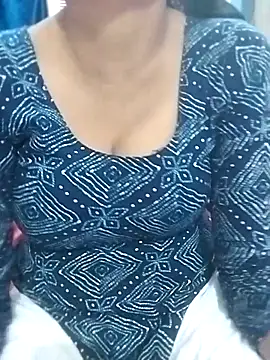 Lovely-baby2 online show from 16, 4, 2026