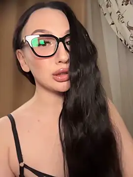 MileyBliss online show from 15, 4, 2026