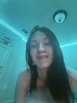 Snapshot of Munchkinbaby72318 chatting on 15, 6, 2026 Munchkinbaby72318 online show from 15, 6, 2026