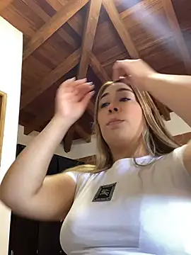 Snapshot of _BellaSmith_ chatting on 11, 6, 2026 BellaSmith online show from 11, 6, 2026