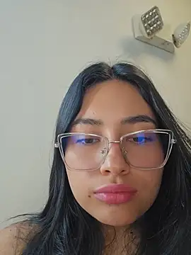 VioletRousee online show from 22, 6, 2026