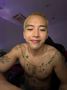 CheoXiao online show from 19, 4, 2026