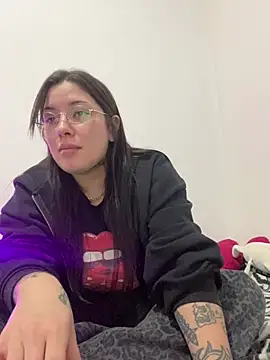 Snapshot of cherryxxox chatting on 30, 4, 2026 cherryxxox online show from 30, 4, 2026