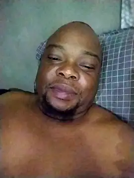 Snapshot of Busistheeu chatting on 8, 4, 2026 Busistheeu online show from 8, 4, 2026