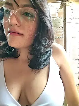 Snapshot of sienna_elara chatting on 3, 6, 2026 sienna elara online show from 3, 6, 2026